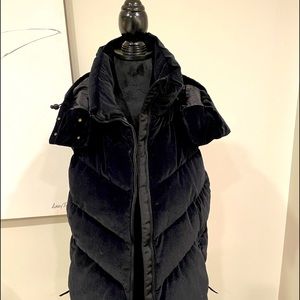 Athleta black velvet vest